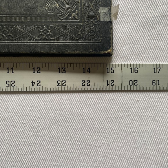 Vintage Photo Album Embossed Cover Black Empty Pages Gothic Grimoire Grief Magic - Picture 8 of 16